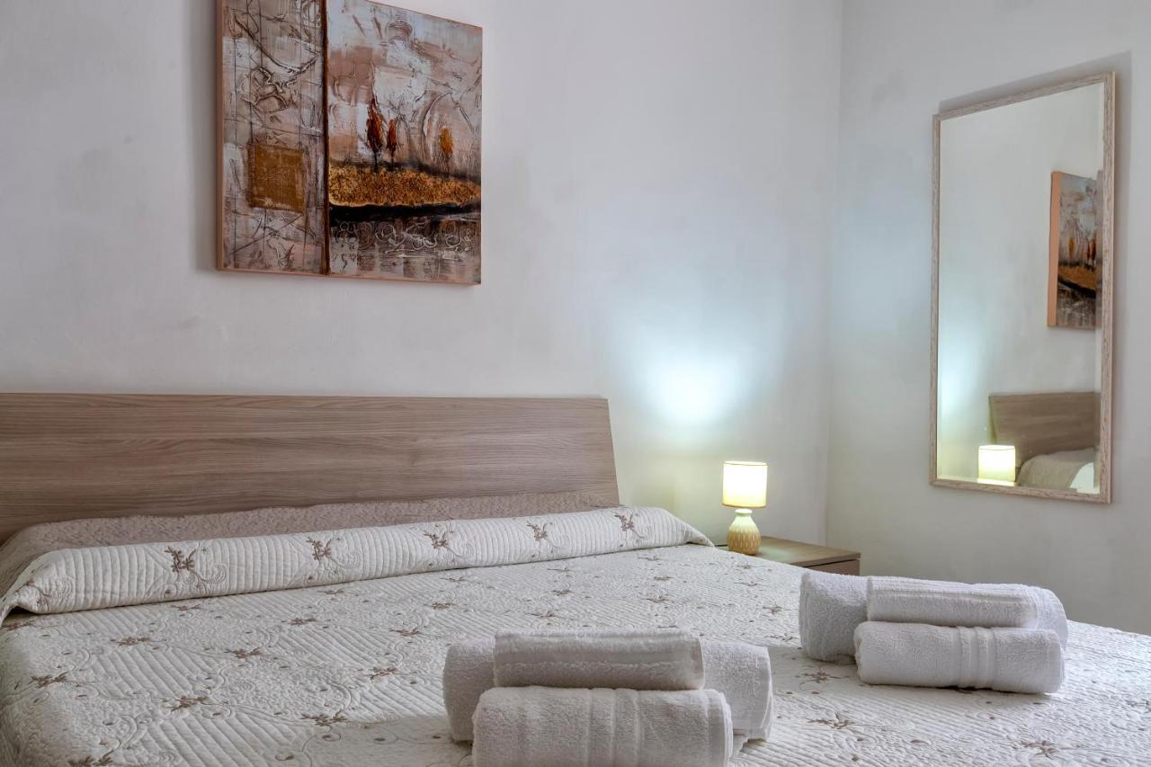 Il Nespolo , Vicino Alle Spiagge, Per Coppie E Famiglie 阿尔盖罗 外观 照片