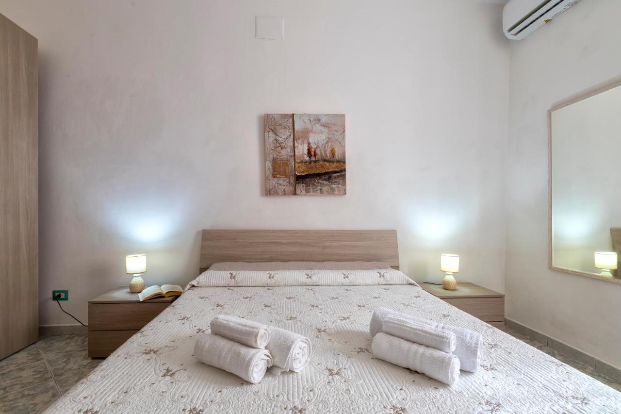 Il Nespolo , Vicino Alle Spiagge, Per Coppie E Famiglie 阿尔盖罗 外观 照片